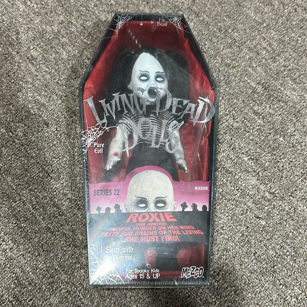 Living Dead Dolls Roxie Collectable